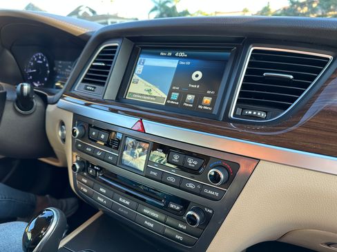 Used 2017 Genesis G80 3.8 image 16