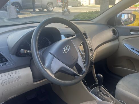 Used 2014 Hyundai Accent GLS image 14