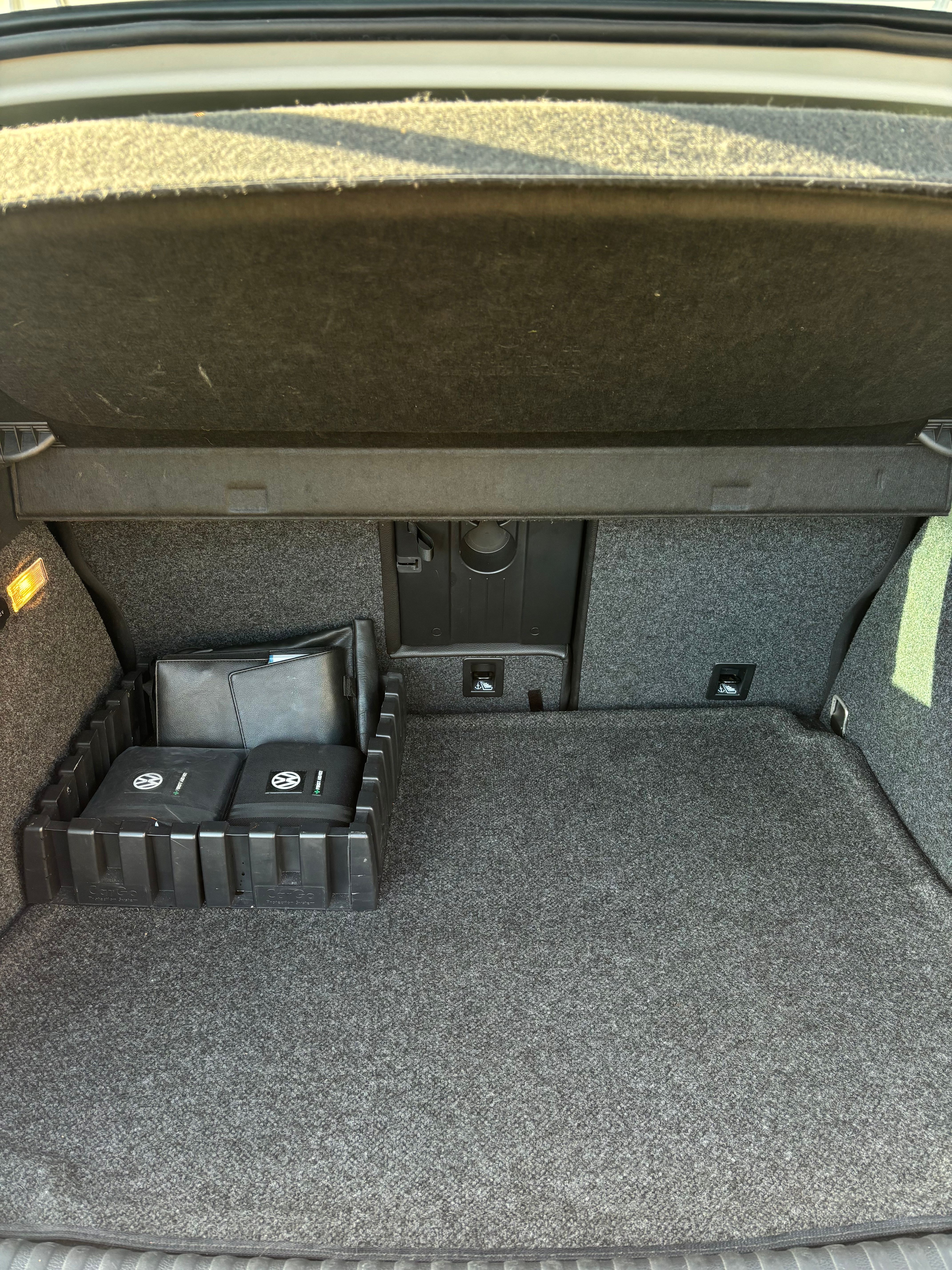 Used 2015 Volkswagen Tiguan SEL FWD image 9
