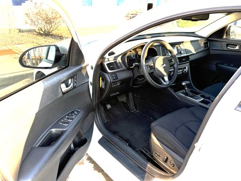 Used 2016 Kia Optima LX w/ LX Convenience Package image 6