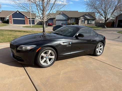 Used 2014 BMW Z4 sDrive28i image 6