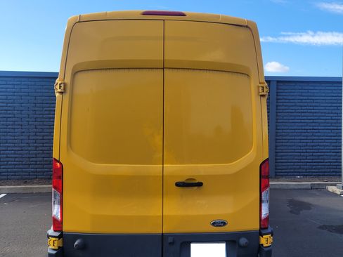 Used 2017 Ford Transit 250 148 High Roof image 4