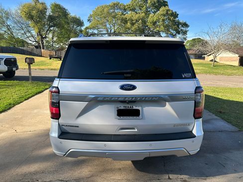 Used 2018 Ford Expedition Max Platinum image 6