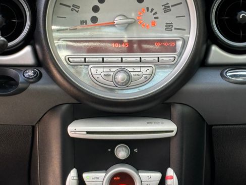 Used 2009 MINI Cooper Hardtop image 6