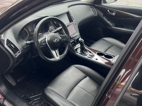 Used 2019 INFINITI Q50 Luxe w/ Essential Package (3.0T Luxe) AWD/4WD image 12