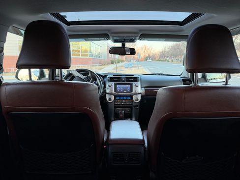 Used 2014 Toyota 4Runner Limited image 12