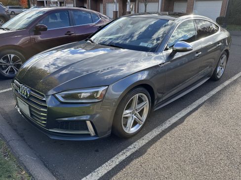 Used 2018 Audi S5 Premium Plus w/ Navigation Package image 2
