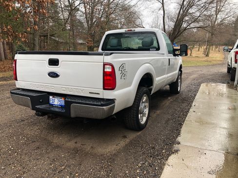 Used 2015 Ford F250 XL w/ Power Equipment Group image 5