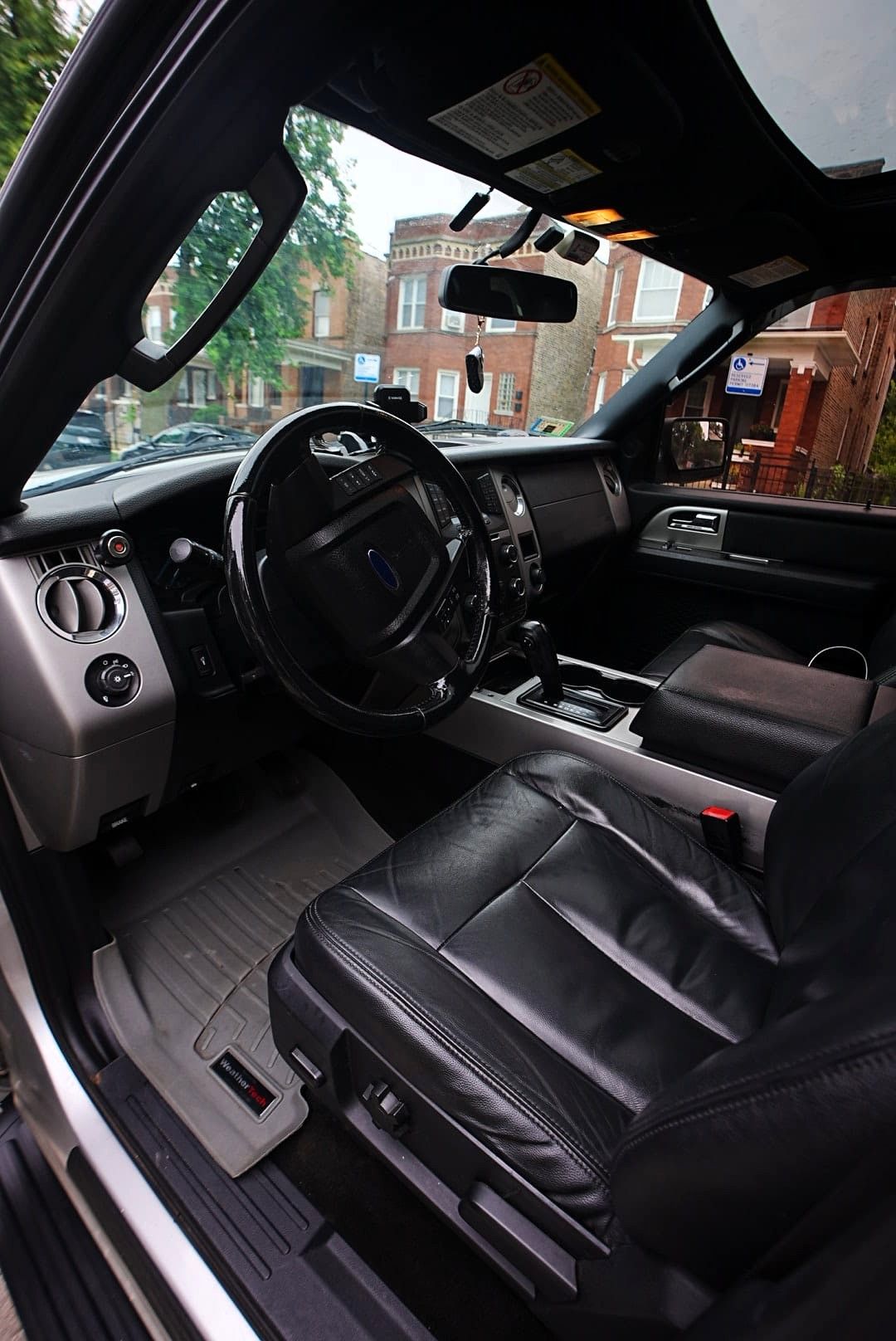 Used 2016 Ford Expedition XLT AWD/4WD image 19