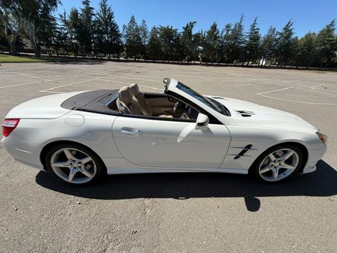 Used 2015 Mercedes-Benz SL 400 image 1