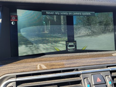 Used 2013 BMW 750Li xDrive 750Li xDrive Sedan 4D image 16