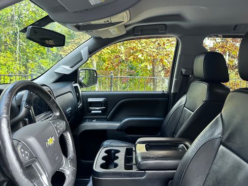 Used 2017 Chevrolet Silverado 1500 LT w/ All Star Edition image 16