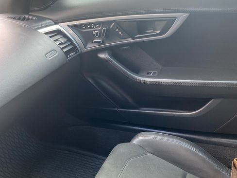 Used 2021 Jaguar F-TYPE Coupe image 6