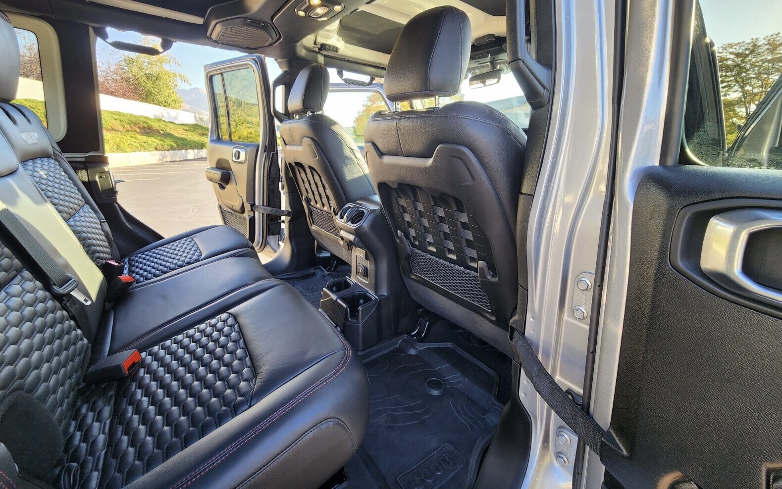 Used 2021 Jeep Wrangler Unlimited Rubicon AWD/4WD image 22