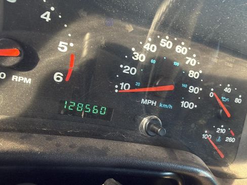 Used 2002 Jeep Wrangler Sahara image 1