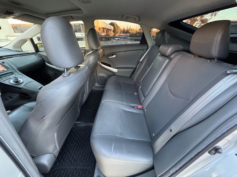 Used 2010 Toyota Prius Four image 4