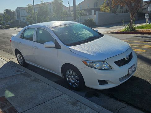 Used 2010 Toyota Corolla LE image 5