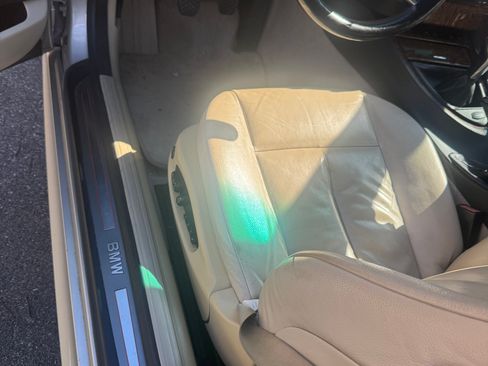 Used 2008 BMW 650i Convertible image 10