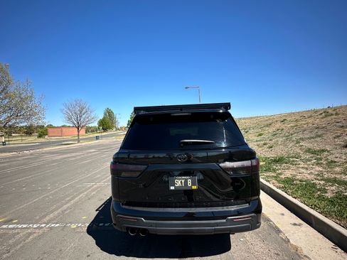 Used 2023 Toyota Sequoia TRD Pro AWD/4WD image 4