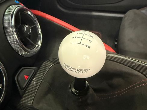 Used 2021 Chevrolet Camaro ZL1 image 20