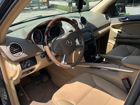 Used 2011 Mercedes-Benz ML 350 2WD image 13