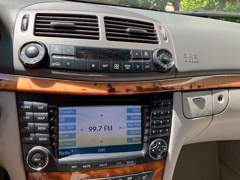 Used 2006 Mercedes-Benz E 500 4MATIC Wagon image 20
