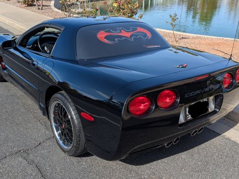 Used 2002 Chevrolet Corvette Z06 w/ Memory Pkg image 5