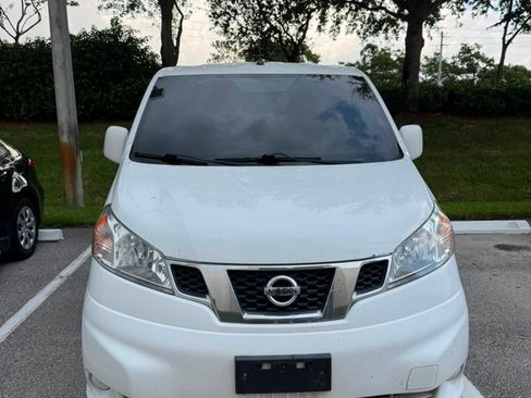 Used 2019 Nissan NV200 SV w/ Navigation Package FWD image 1