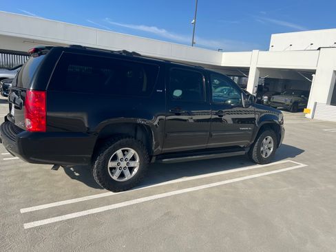 Used 2014 GMC Yukon XL SLT image 5