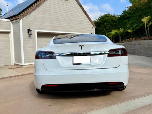 Used 2016 Tesla Model S 75D image 6