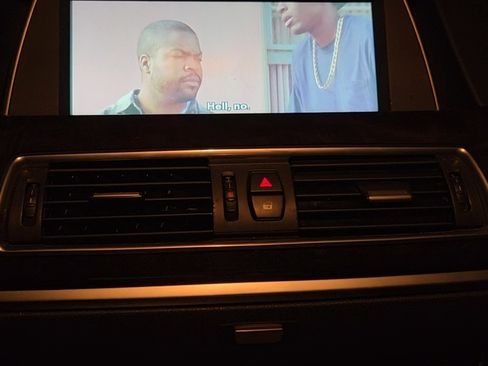 Used 2011 BMW 550i Gran Turismo xDrive image 15