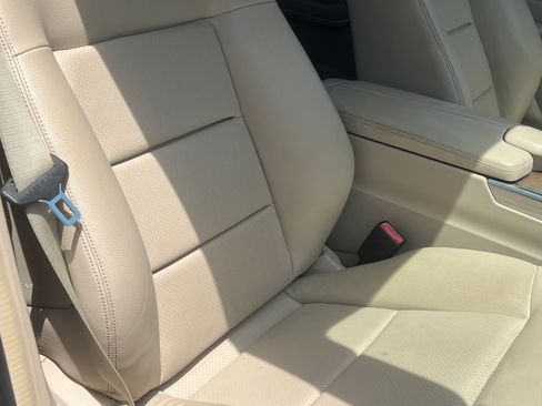 Used 2014 Mercedes-Benz E 350 Sedan image 12