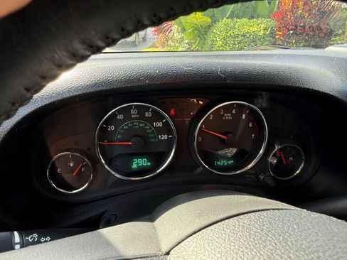 Used 2016 Jeep Wrangler Unlimited Sport w/ Dual Top Group image 13