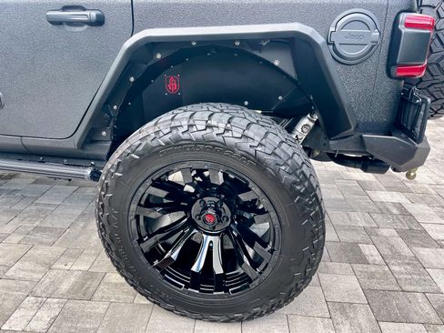 Used 2022 Jeep Wrangler Unlimited Sport AWD/4WD image 8