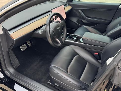 Used 2019 Tesla Model 3 Long Range image 4