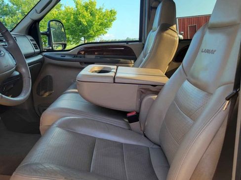 Used 2003 Ford F250 Lariat image 21