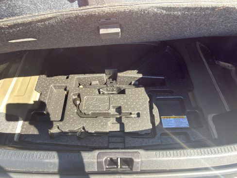 Used 2016 Toyota Camry SE image 10