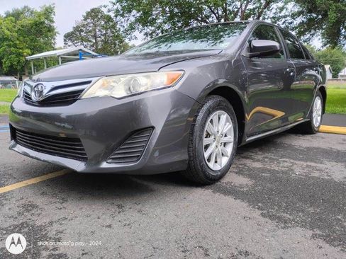 Used 2012 Toyota Camry LE FWD image 6