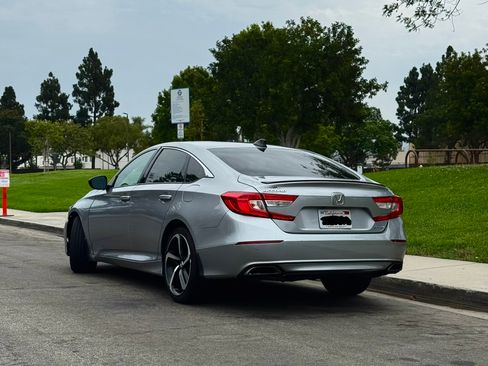 Used 2021 Honda Accord Sport image 4