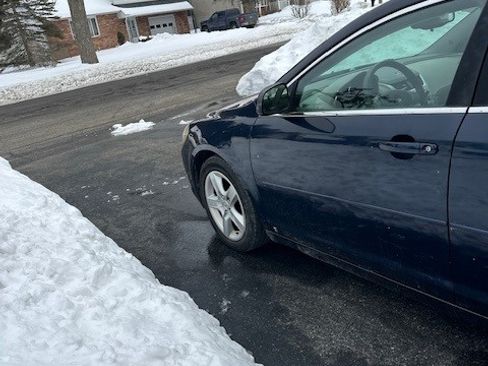 Used 2010 Chevrolet Malibu LS image 5