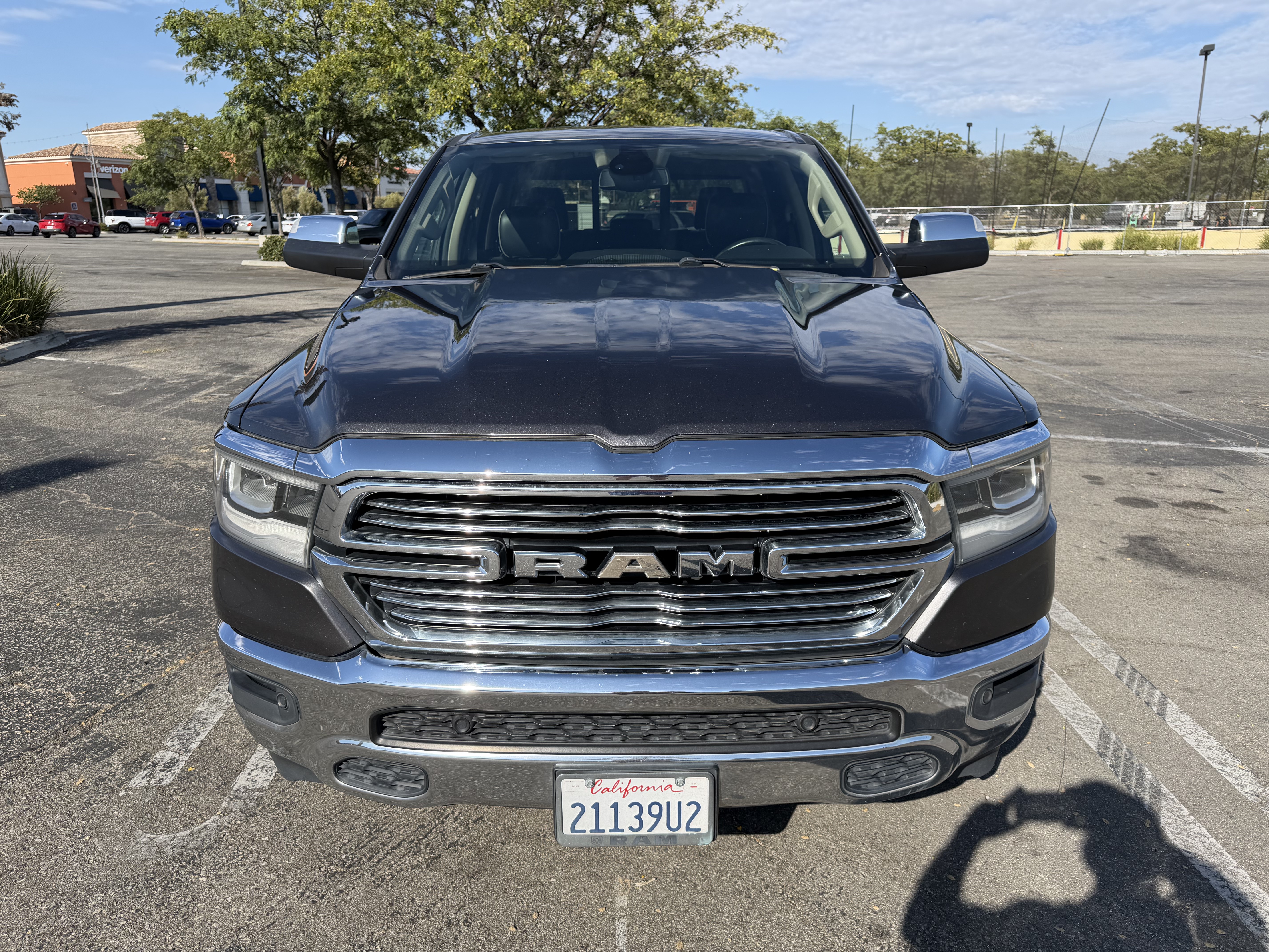 Used 2019 RAM 1500 Laramie AWD/4WD image 9