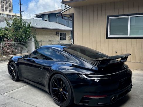 Used 2024 Porsche 911 Carrera image 5