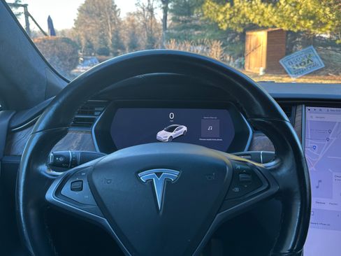 Used 2021 Tesla Model S Long Range Plus image 4