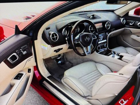 Used 2014 Mercedes-Benz SL 550 w/ Sport Wheel Package image 12
