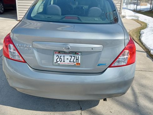 Used 2014 Nissan Versa S image 2