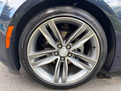 Used 2016 Chevrolet Camaro LT RWD image 10
