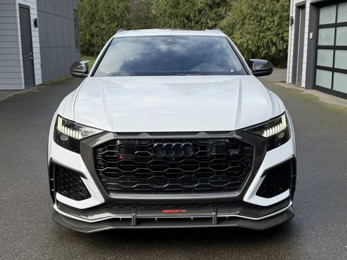 Used 2021 Audi RS Q8 w/ Carbon Optic Package image 4