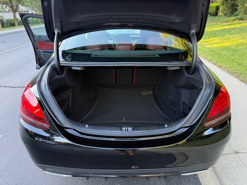 Used 2021 Mercedes-Benz C 300 Sedan image 10
