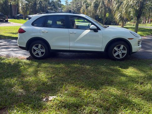 Used 2012 Porsche Cayenne AWD/4WD image 8