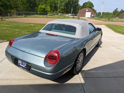 Used 2004 Ford Thunderbird Pacific Coast image 4